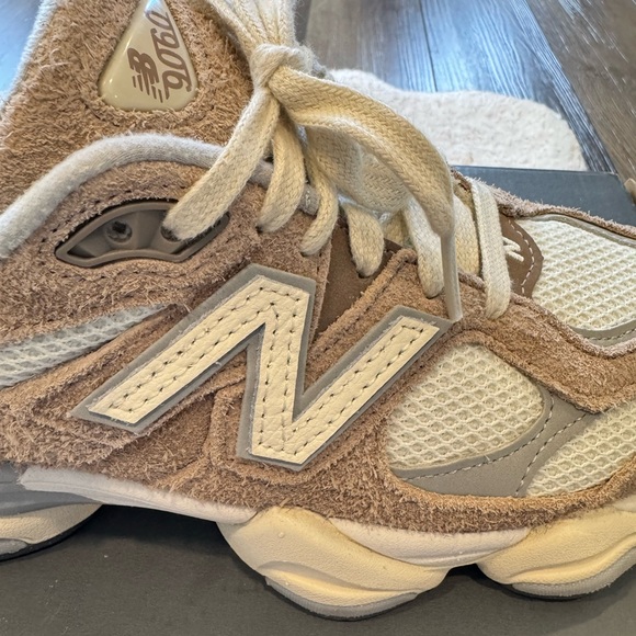 New Balance9060 'Driftwood Stone Pink Sea Salt' - Picture 5 of 13